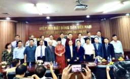 ĐIỂM HẸN CAFE TƯ VẤN PHÁP LÝ, GIAO LƯU BAN ĐIỀU HÀNH- BAN CỐ VẤN- BAN PHÁP LÝ& HỖ TRỢ HỘI VIÊN CLB BĐS HÀ NỘI DIỄN RA THỨ 4, 24/4/2024 THU HÚT HÀNG TRĂM ĐẠI BIỂU THAM DỰ